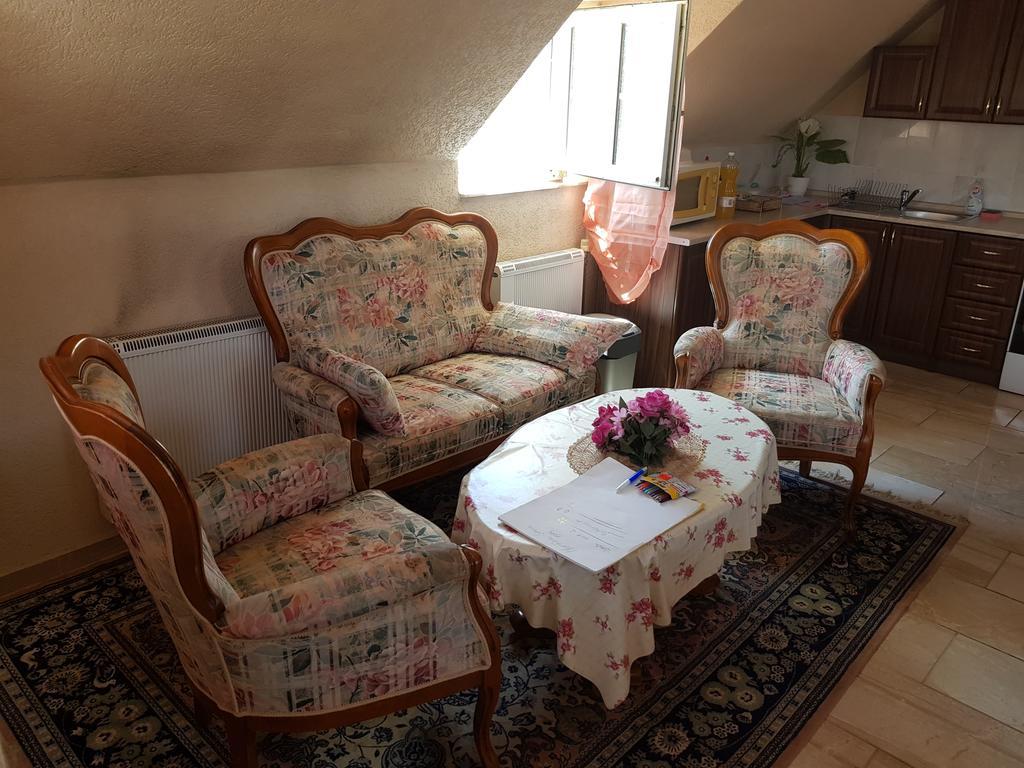 Villa Apartment Ruban ภายนอก รูปภาพ